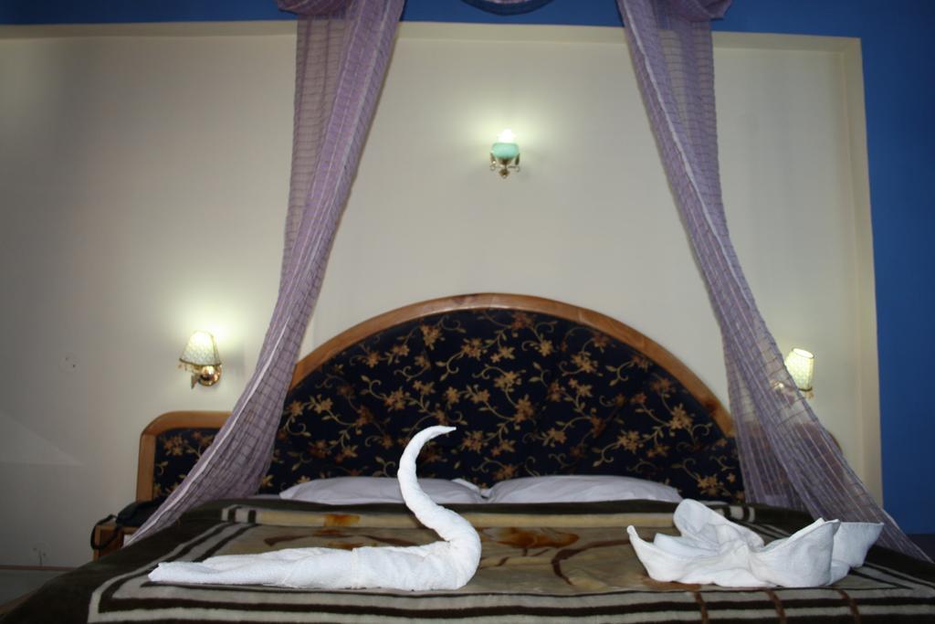 Hotel Ocean Blue Manali Extérieur photo